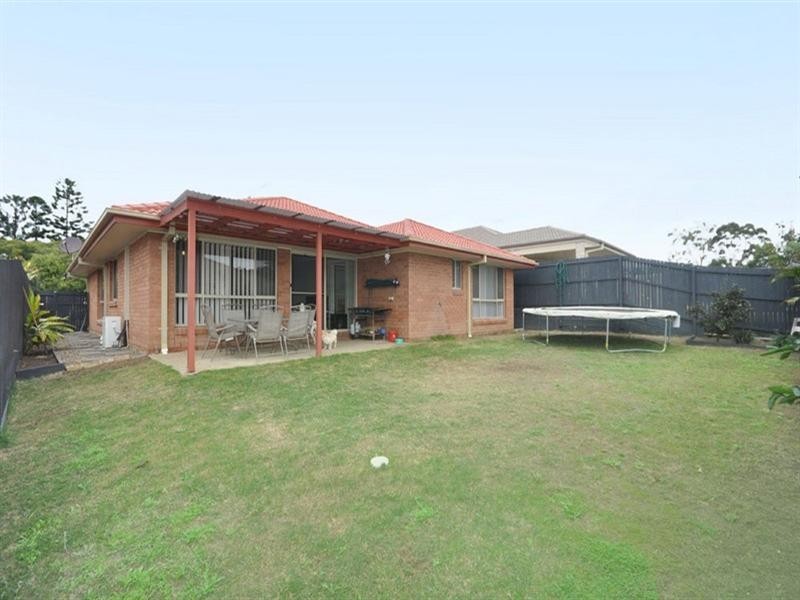 127 Englefield Road, Oxley QLD 4075