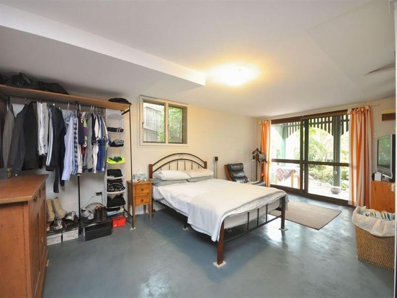 32 Montrose Road, Taringa QLD 4068