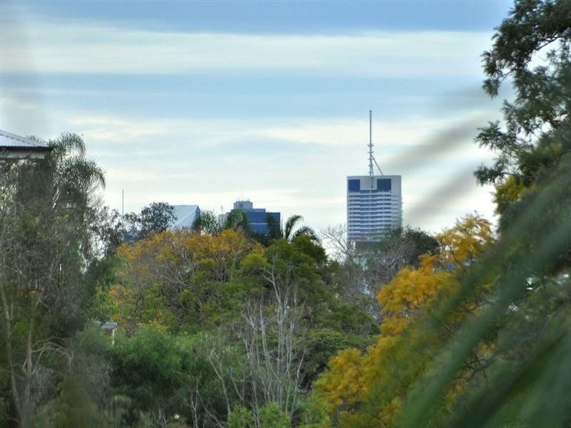 32 Montrose Road, Taringa QLD 4068