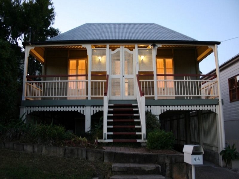 44 Greenlaw Street, Indooroopilly QLD 4068