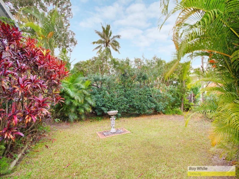 289 Hawken Drive, St Lucia QLD 4067