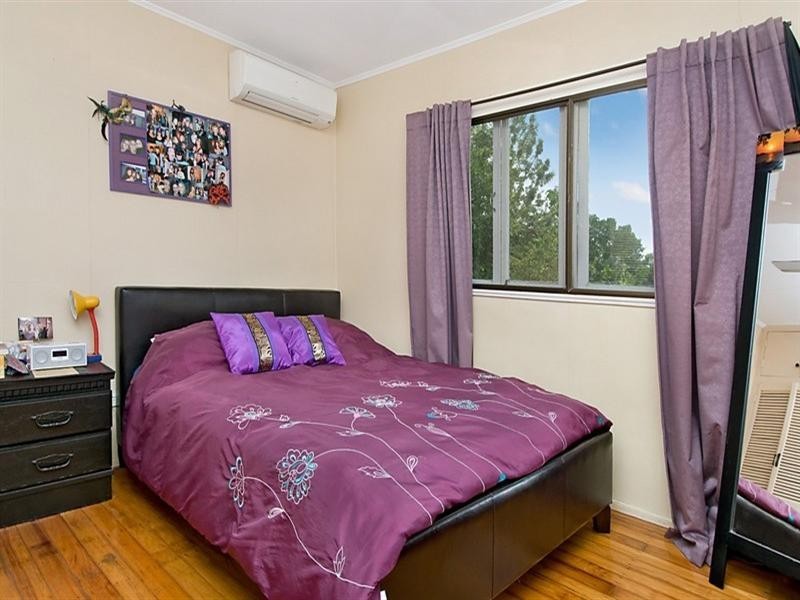 82 Thomas Street, Sherwood QLD 4075