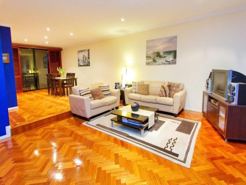 3B Bellevue Parade, Taringa QLD 4068