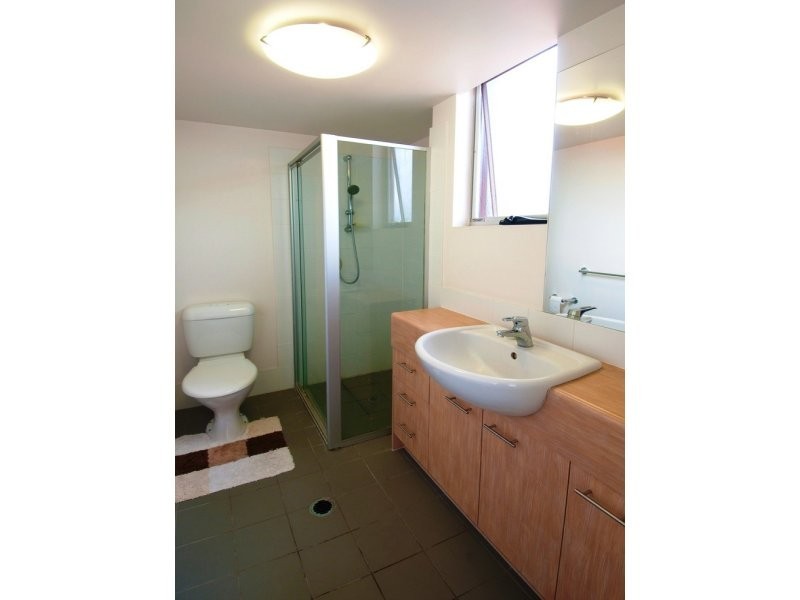 11/16 Grosvenor Road, Indooroopilly QLD 4068