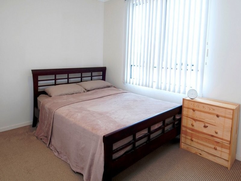 11/16 Grosvenor Road, Indooroopilly QLD 4068