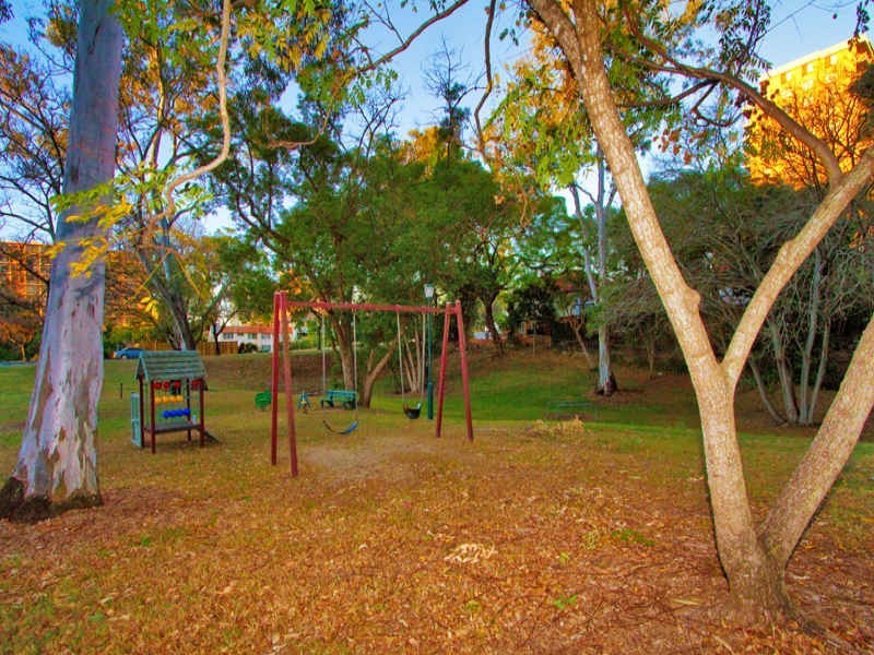 5/15 Douglas Street, St Lucia QLD 4067