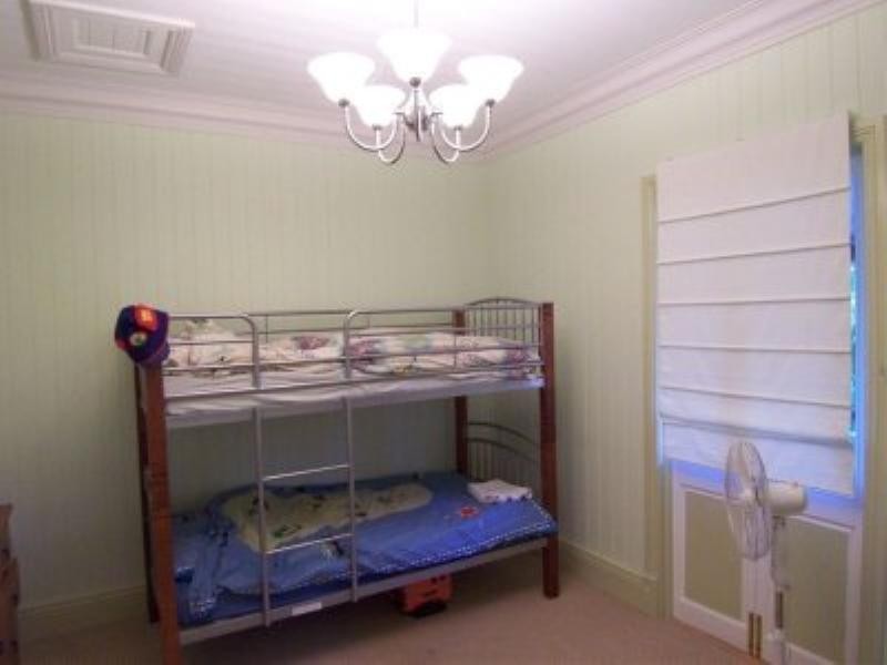 21 Challinor Street, Sadliers Crossing QLD 4305