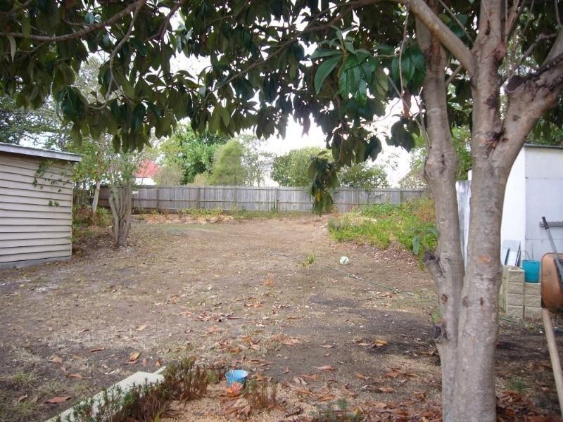 21 Challinor Street, Sadliers Crossing QLD 4305