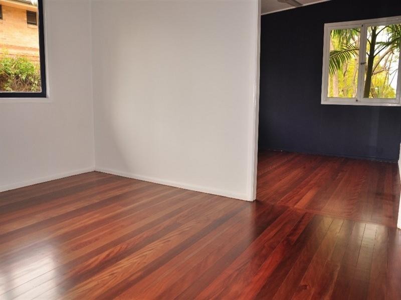 11 Norm Street, Kenmore QLD 4069