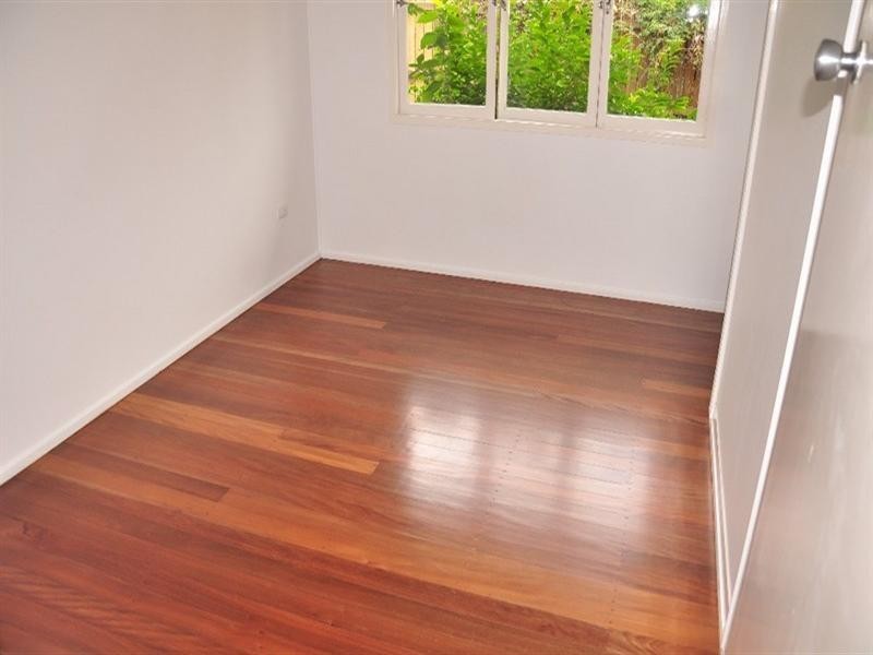 11 Norm Street, Kenmore QLD 4069