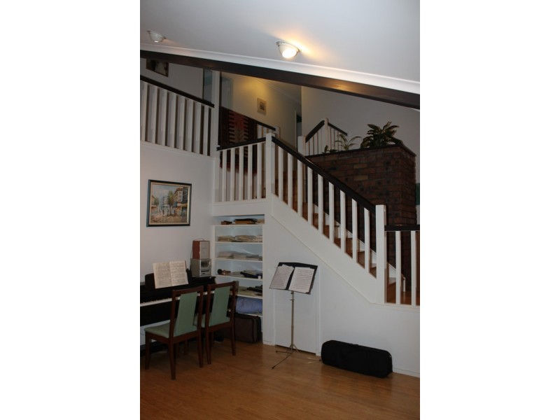 76 Carinya Street, Indooroopilly QLD 4068