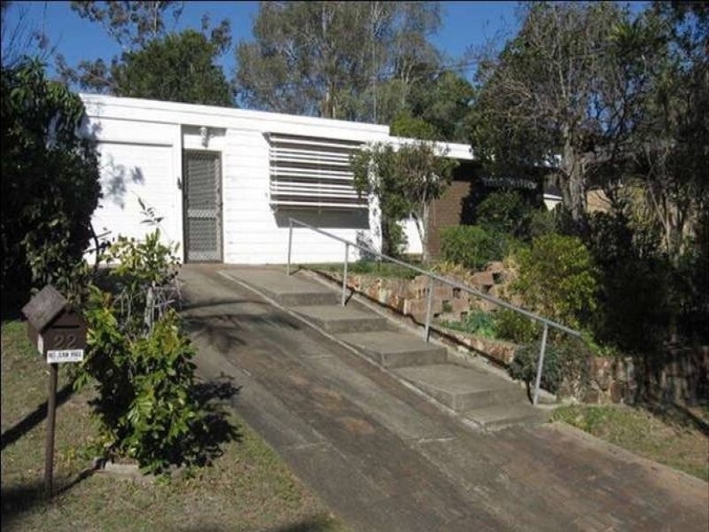 22 St Albans Street, Kenmore QLD 4069