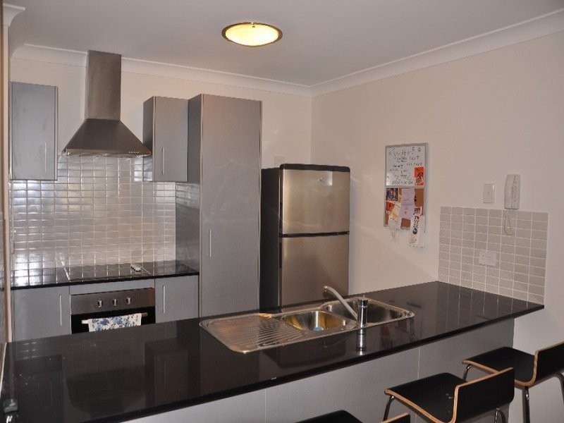 2/107 Jerrold Street, Sherwood QLD 4075