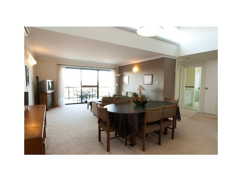 8/14 Bishop Street, St Lucia QLD 4067