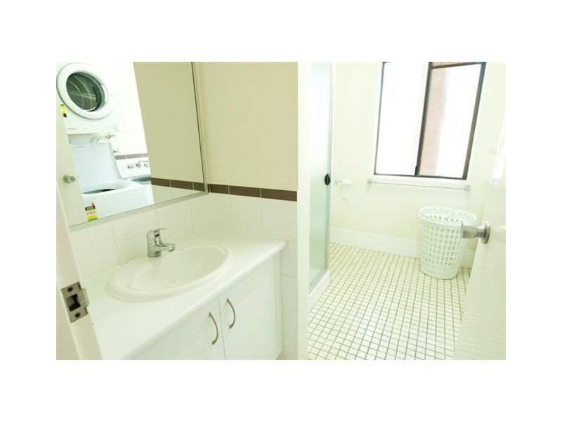 8/14 Bishop Street, St Lucia QLD 4067