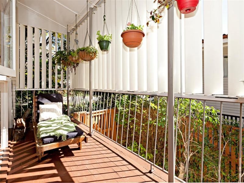 16 Volga Crescent, Indooroopilly QLD 4068