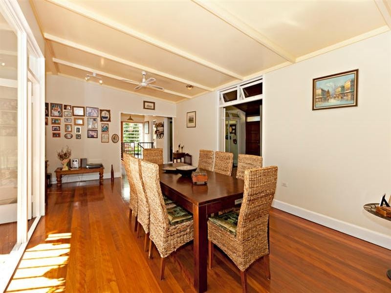 16 Volga Crescent, Indooroopilly QLD 4068