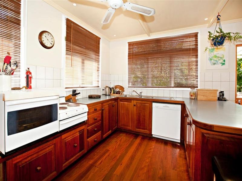 16 Volga Crescent, Indooroopilly QLD 4068