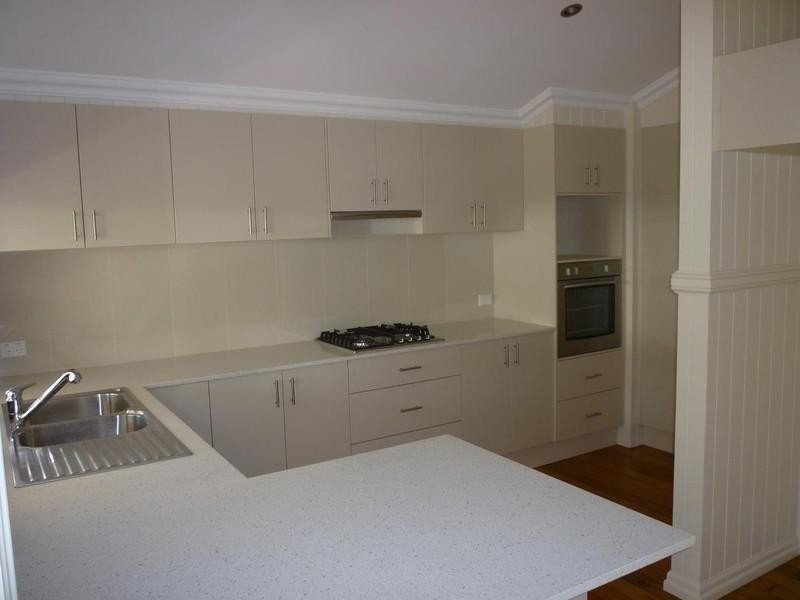 17 Knowles Street, Auchenflower QLD 4066