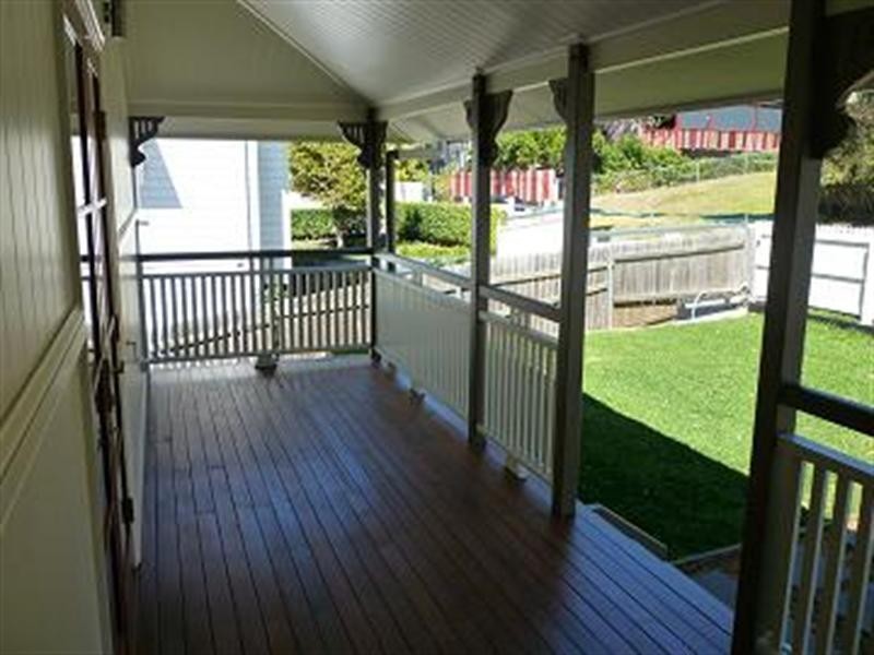 17 Knowles Street, Auchenflower QLD 4066