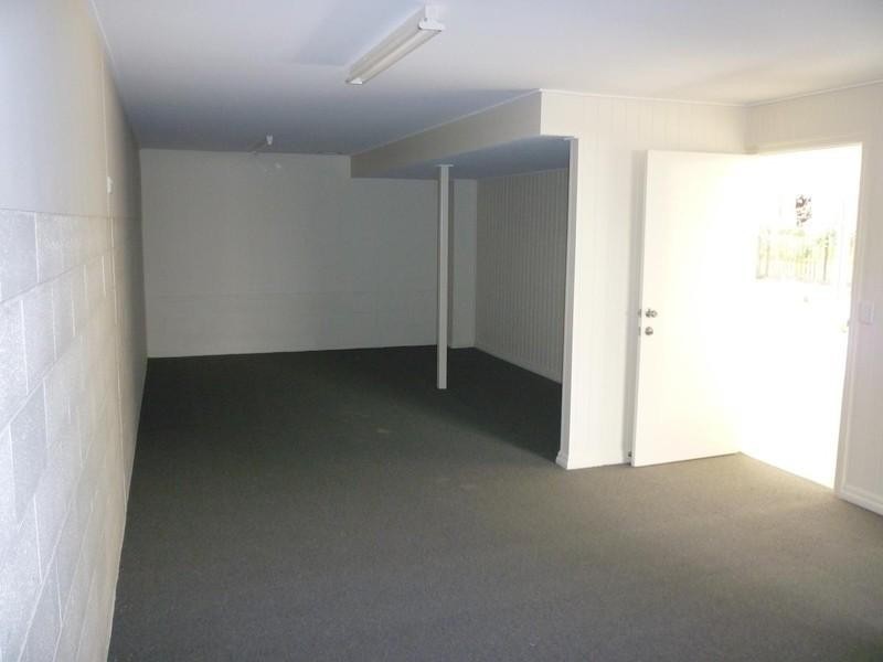 17 Knowles Street, Auchenflower QLD 4066