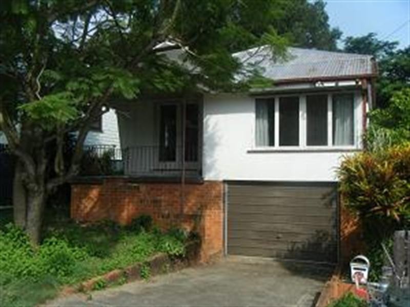 27 Vera Street, Toowong QLD 4066
