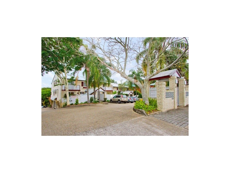 2/68 Herston Road, Kelvin Grove QLD 4059