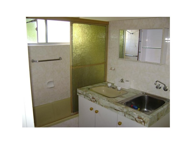 6/60 Warren Street, St Lucia QLD 4067