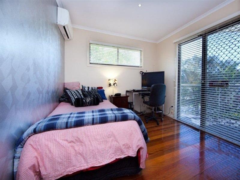 55 Marland Street, Kenmore QLD 4069