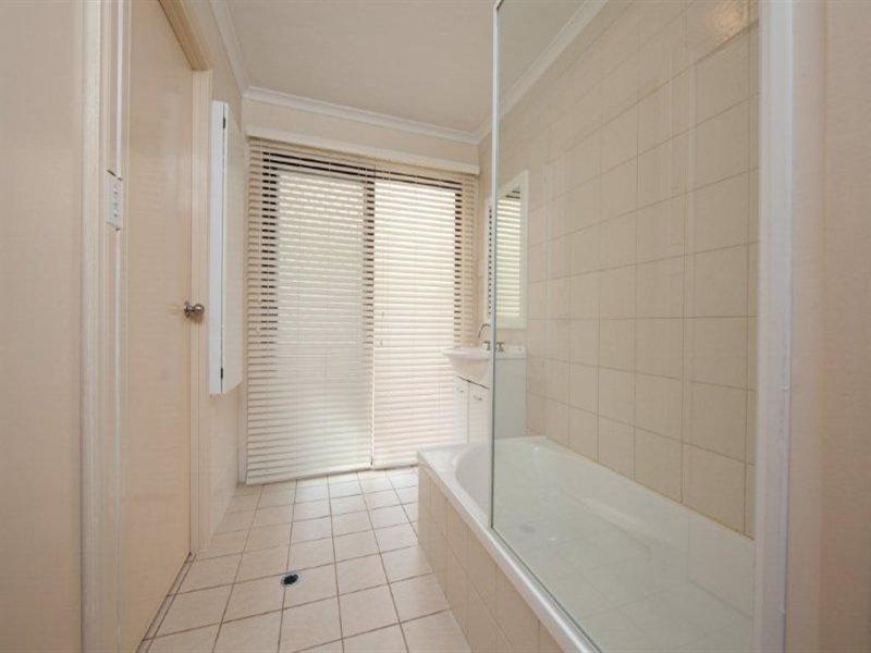 55 Marland Street, Kenmore QLD 4069