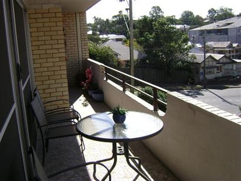 6/424 Milton Road (entrance via Burt Str Auchenflower), Auchenflower QLD 4066