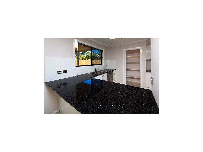 79 Strong Avenue, Graceville QLD 4075