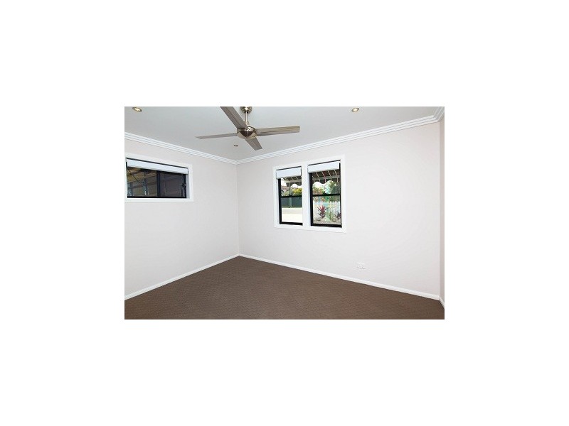 79 Strong Avenue, Graceville QLD 4075