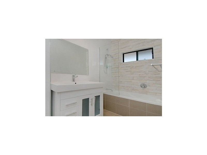 79 Strong Avenue, Graceville QLD 4075