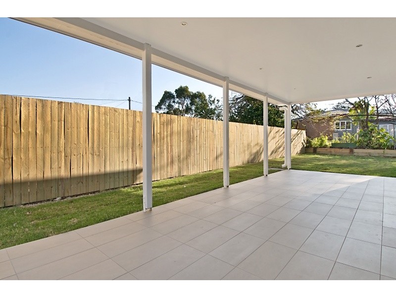 79 Strong Avenue, Graceville QLD 4075