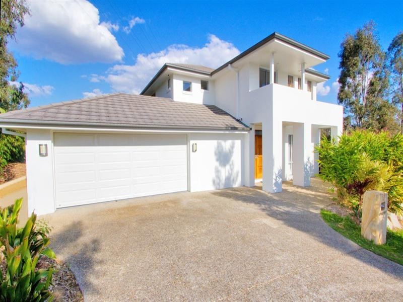 16 Riverpoint Boulevard, Riverhills QLD 4074