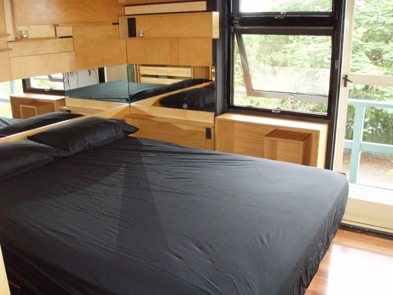 5/157 Hawken Drive, St Lucia QLD 4067