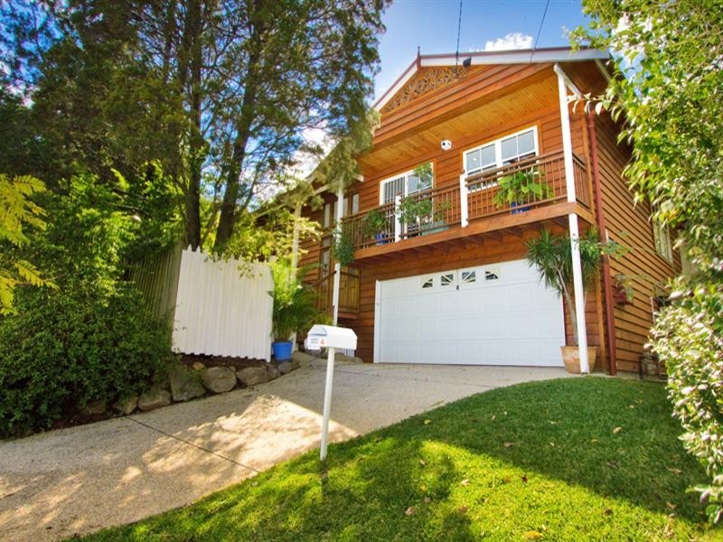 4 Sleath Street, Toowong QLD 4066