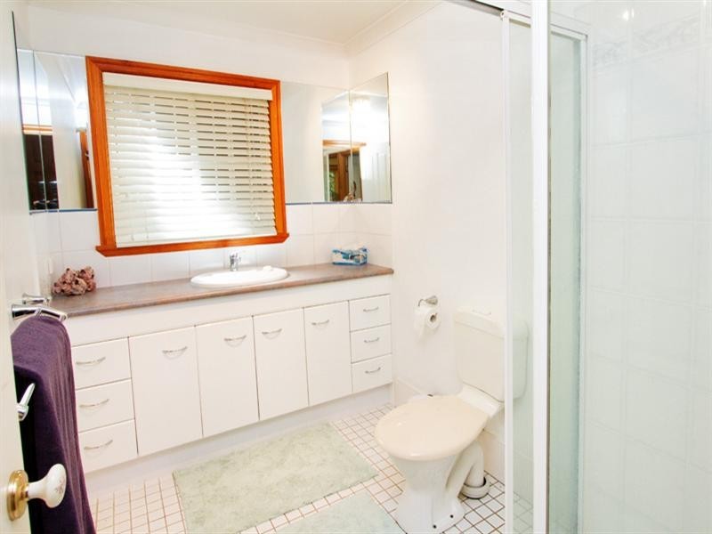 4 Sleath Street, Toowong QLD 4066