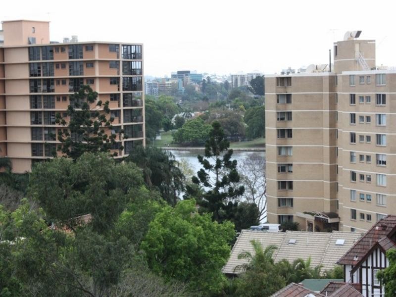 11/60 Bellevue Terrace, St Lucia QLD 4067