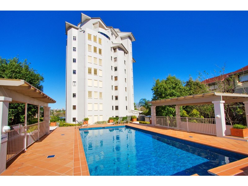 18/523 Coronation Drive, Toowong QLD 4066