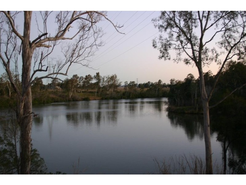 16 Riverpoint Boulevard, Middle Park QLD 4074