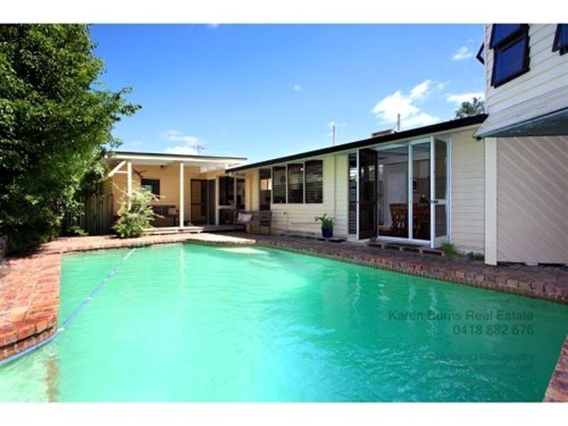 3 Cabramurra Street, Chapel Hill QLD 4069