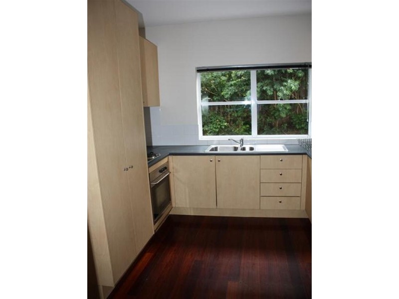 2/116 Gailey Road, St Lucia QLD 4067