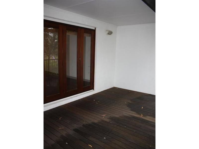 2/116 Gailey Road, St Lucia QLD 4067