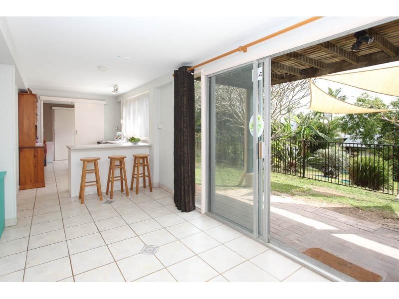 7 Rowena Street, Kenmore QLD 4069