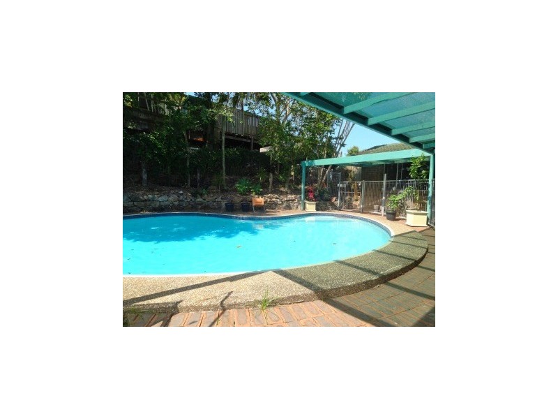 3 Larool Street, Kenmore QLD 4069