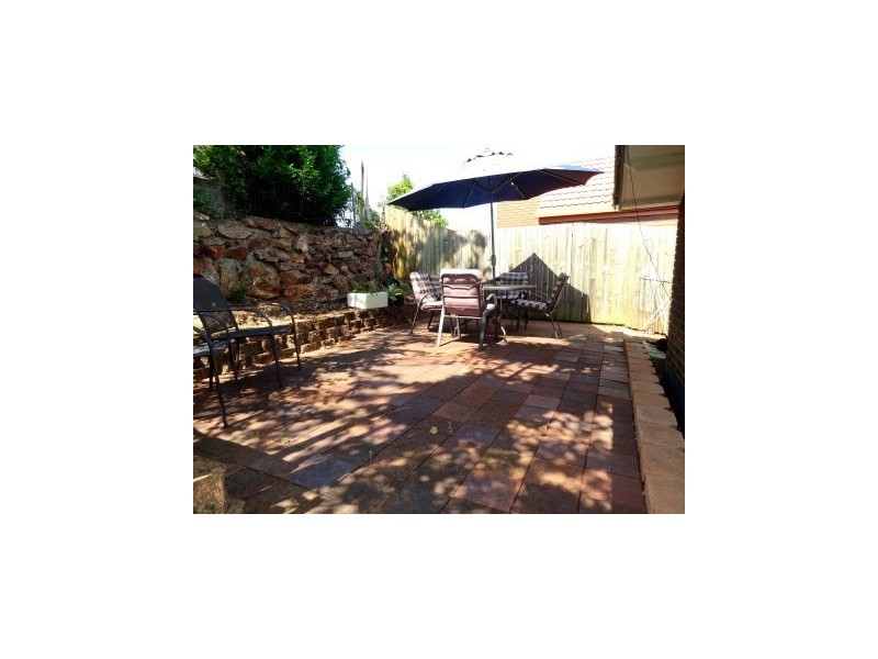 3 Larool Street, Kenmore QLD 4069