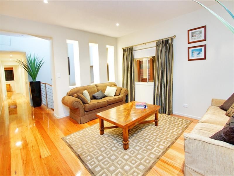 42 Kathleen Street, Corinda QLD 4075