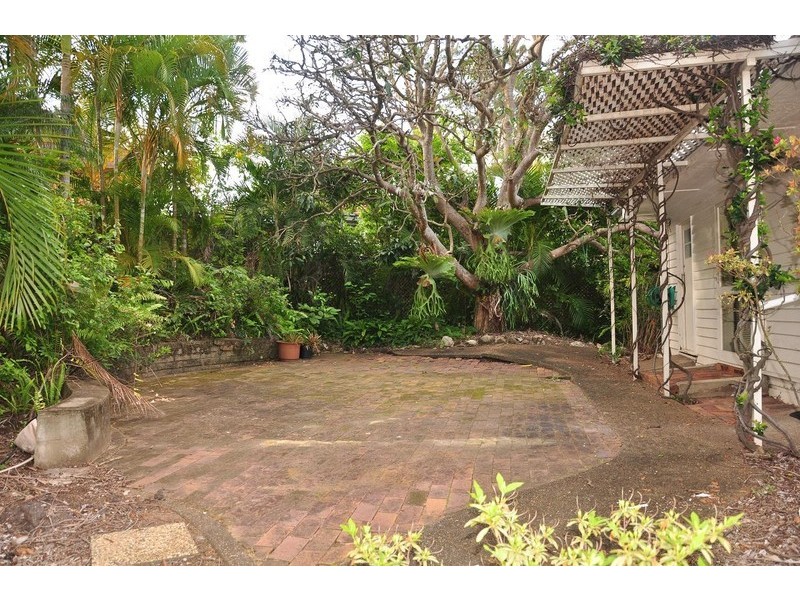 57 Boomerang Road, St Lucia QLD 4067